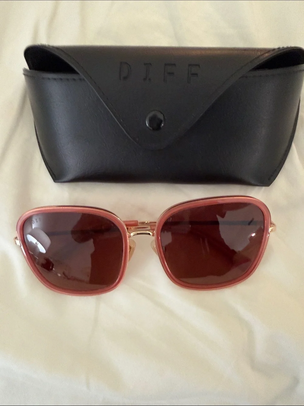 Diff Eyewear Pink Frame Sunglasses with Brown Lenses